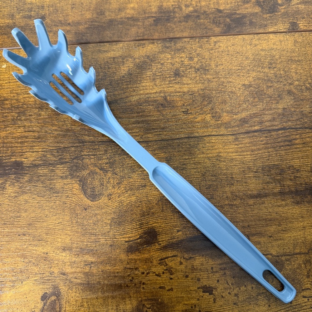 VTG Ecko Slotted Pasta Spaghetti Spoon‎ Blue USA Cottage Kitchen Farmhouse Retro